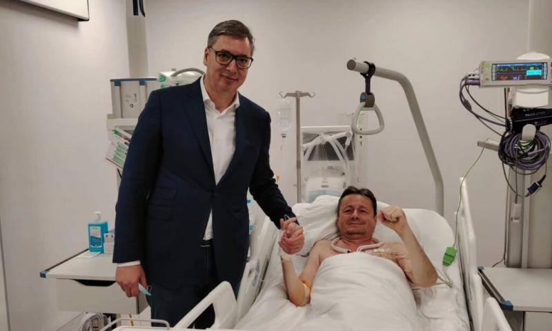 Vučić ellátogatott Glišićhez: Darko megdönthetetlen!