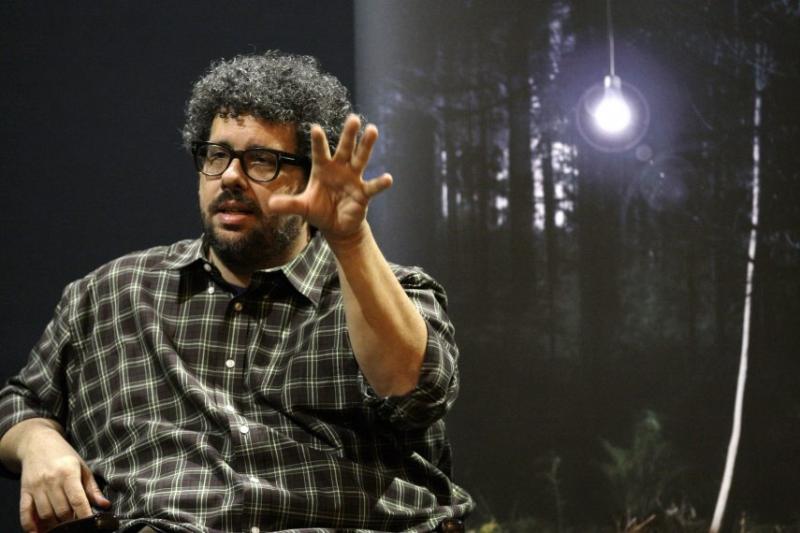 Neil LaBute: A randizás napjainkban olyan, mint egy veszélyes aknamezőn való átkelés, ahol minden lépésnél számítani kell a meglepetésekre és a rejtett csapdákra.