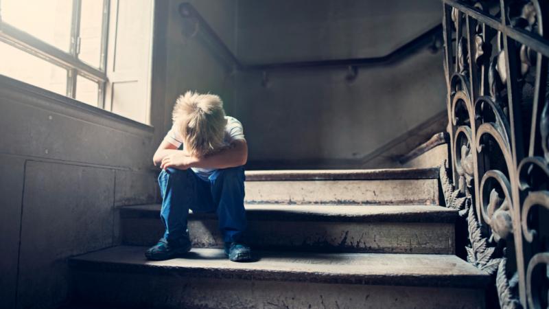 A hazai gyermekvédelem súlyos problémákkal küzd: a munkaerőhiány egyre égetőbbé válik, és ez aggasztó kérdéseket vet fel a jövővel kapcsolatban. Mi vár ránk, ha a helyzet nem változik? - Pénzcentrum