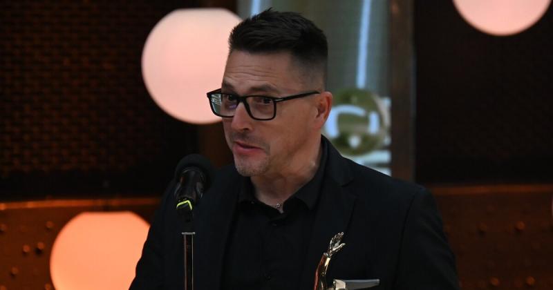 Ákos véleménye szerint Freddie Mercury egyfajta sátánista hajlamokat mutatott.