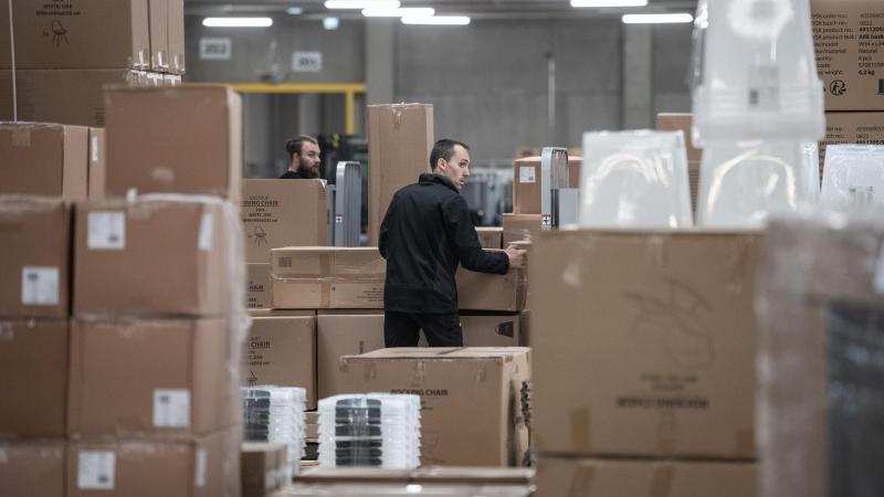 Hirtelen és jelentős mértékben megugrottak a gyártói felelősségi díjak, ami miatt számos szakmai szervezet fejezte ki tiltakozását Lantos Csaba irányában.