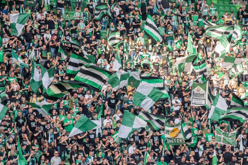 A külügyi tárca fontos diplomáciai lépést hajtott végre a ferencvárosi szurkolók ügyének rendezése érdekében, akik eddig feltartóztatva voltak.
